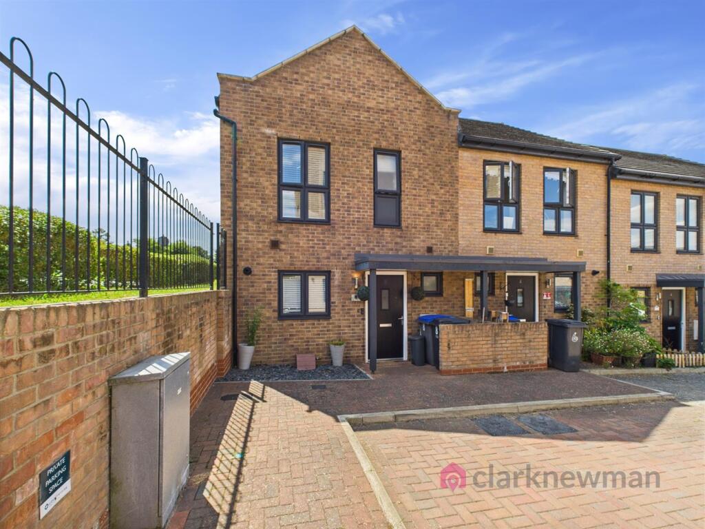 Main image of property: Eve Drive, Harlow, CM18