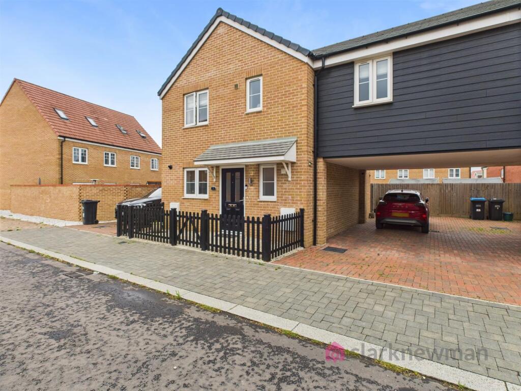 Main image of property: Lapwing Drive, Gilden Park, Old Harlow, CM17