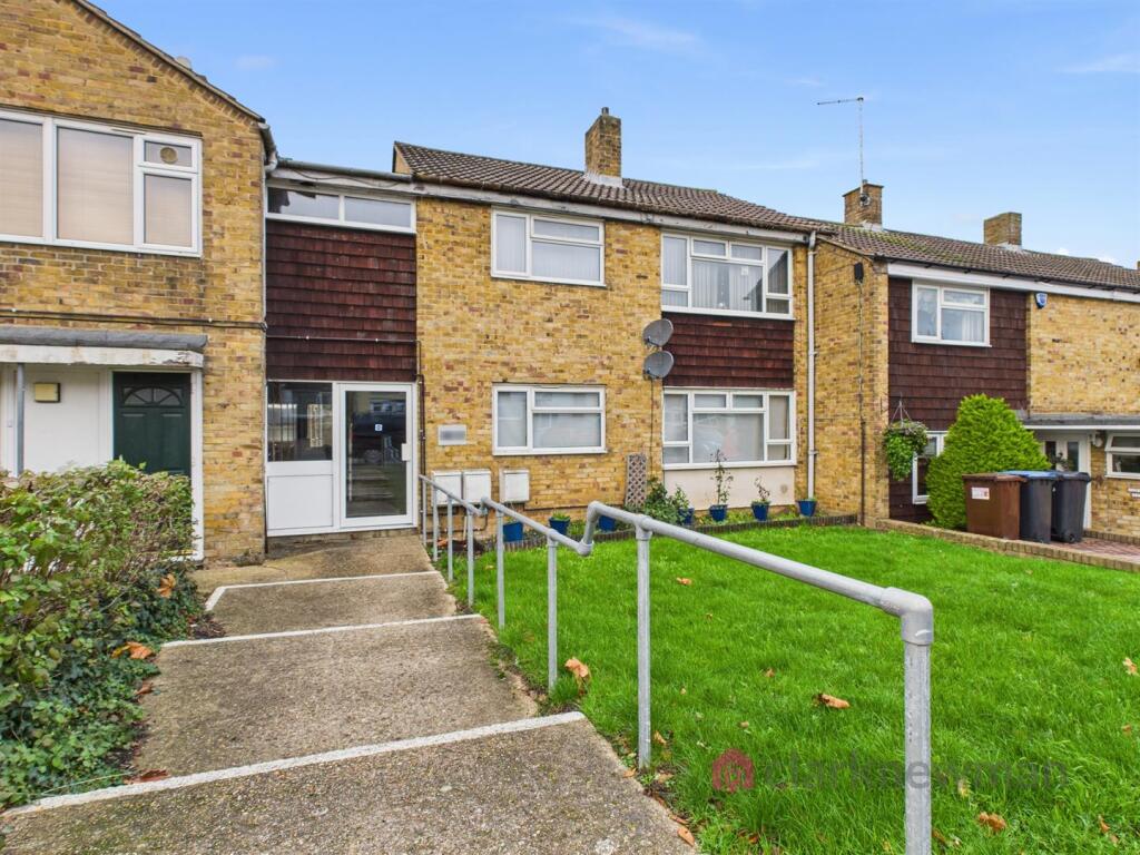 Main image of property: Little Pynchons, Harlow, CM18