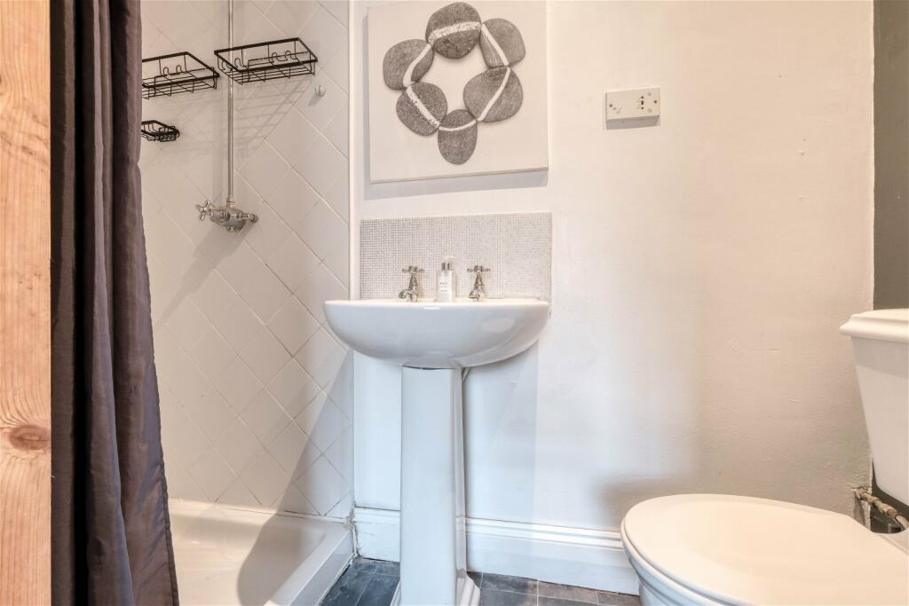 Additional property image - Broad Lane, Tanworth-in-Arden, Solihull, B94 5HR