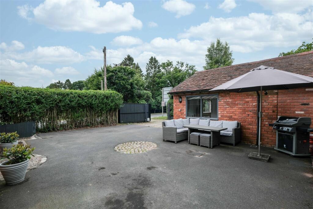 Additional property image - Broad Lane, Tanworth-in-Arden, Solihull, B94 5HR