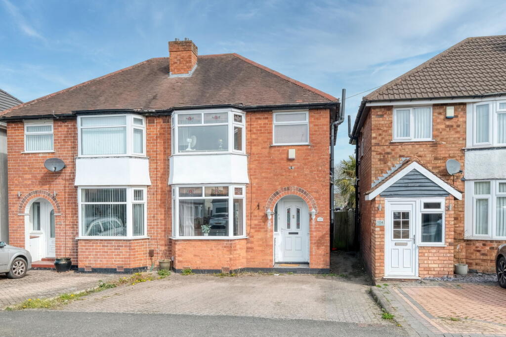 Main image of property: Maypole Lane, Birmingham, B14 5JR