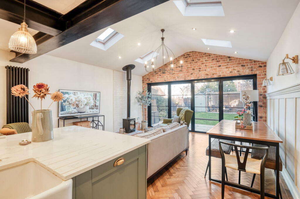 Additional property image - Brook Lane, Birmingham, B13 0TQ