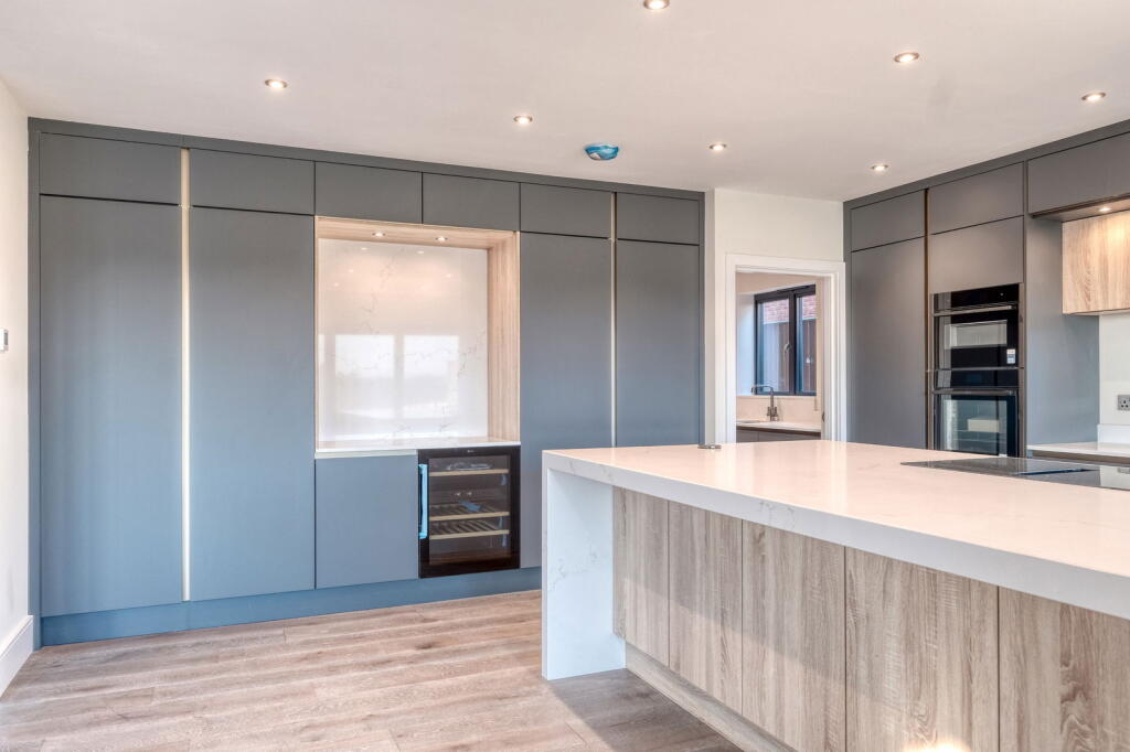Additional property image - Merewood, Malthouse Lane, Earlswood, Solihull, B94 5SD