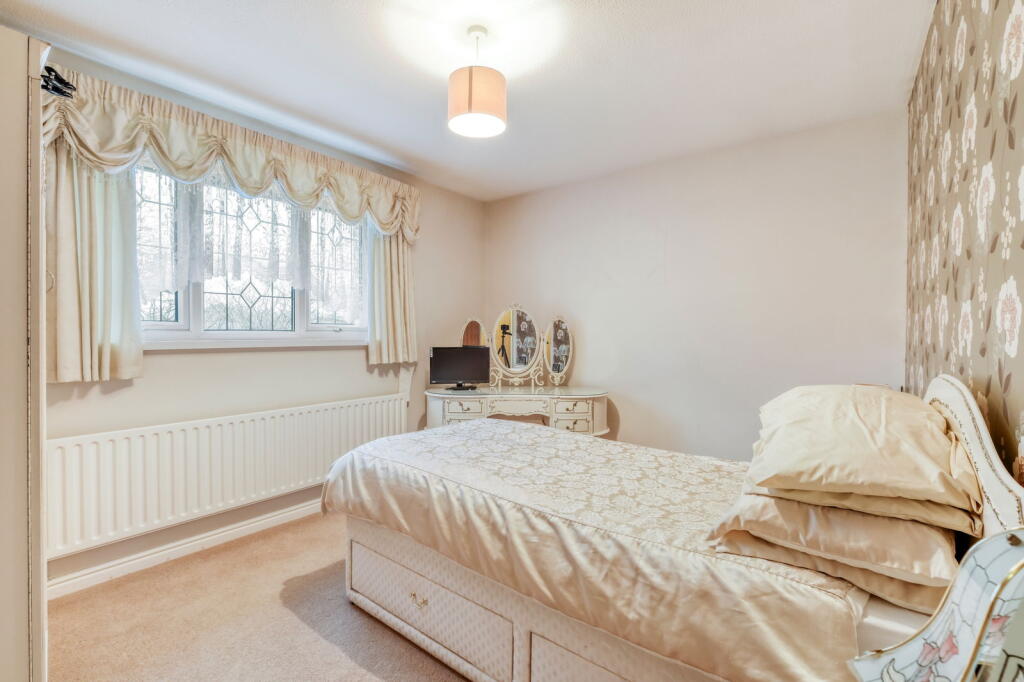 Additional property image - Burnthurst Crescent, Shirley, Solihull, B90 4UJ