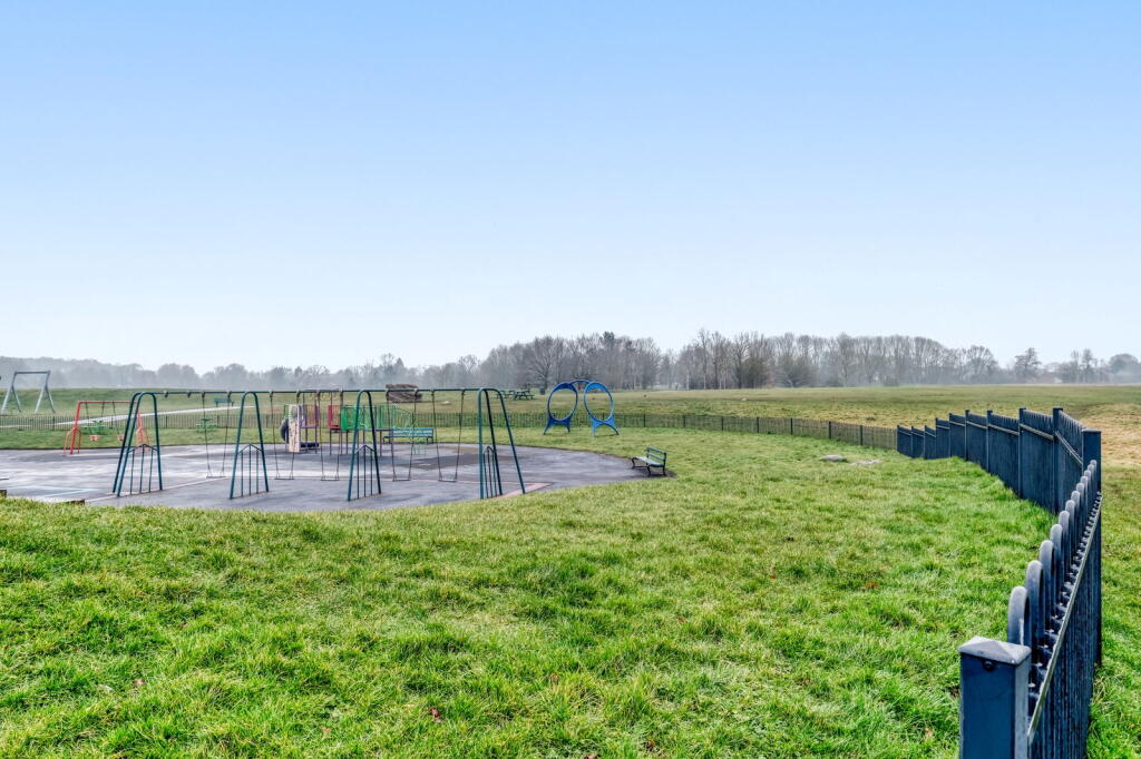 Additional property image - Burnthurst Crescent, Shirley, Solihull, B90 4UJ