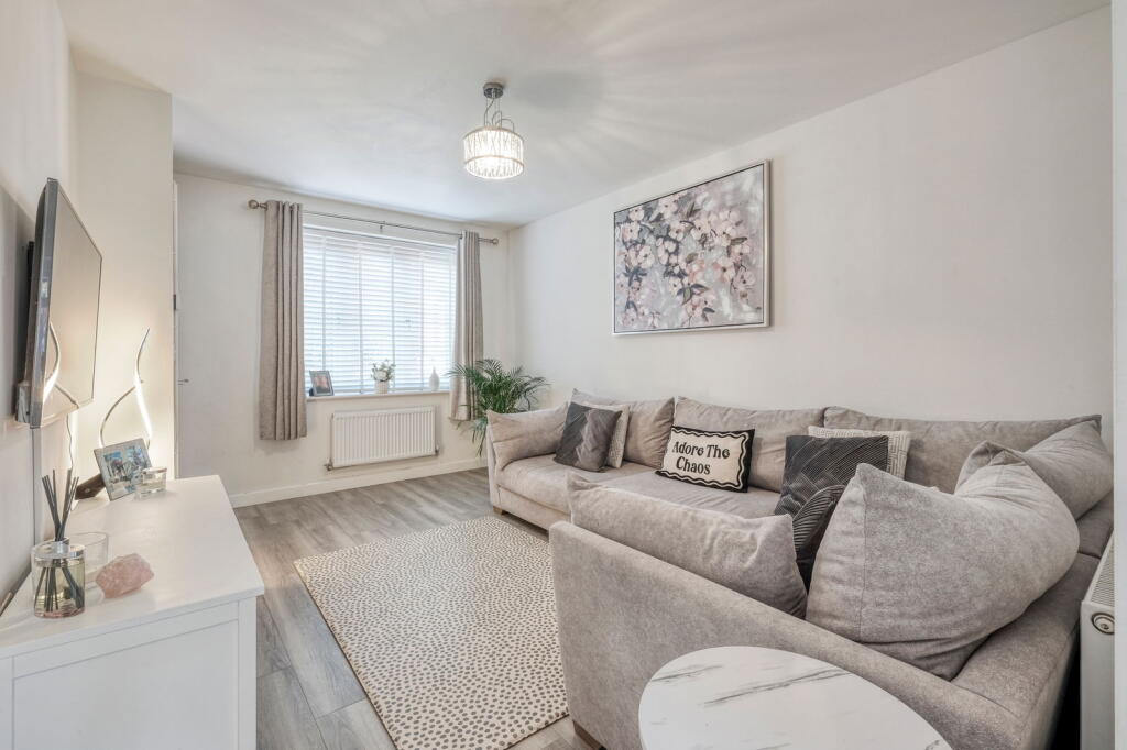 Additional property image - Memorial Close, Cheswick Green, Solihull, B90 4LJ