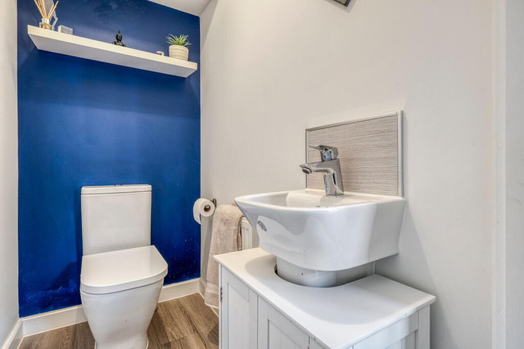 Additional property image - Memorial Close, Cheswick Green, Solihull, B90 4LJ