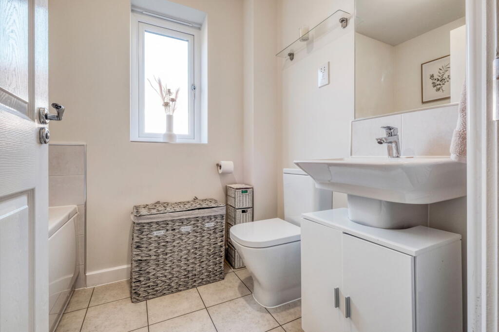 Additional property image - Memorial Close, Cheswick Green, Solihull, B90 4LJ