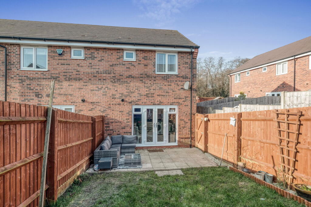 Additional property image - Memorial Close, Cheswick Green, Solihull, B90 4LJ