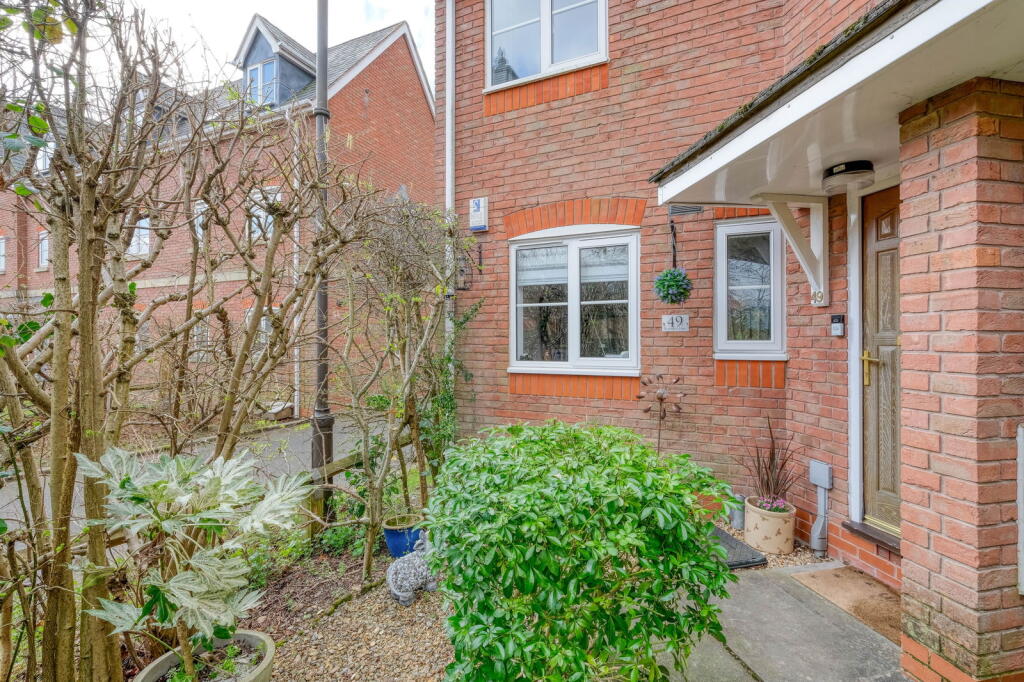 Main image of property: Rumbush Lane, Shirley, Solihull, B90 1RA