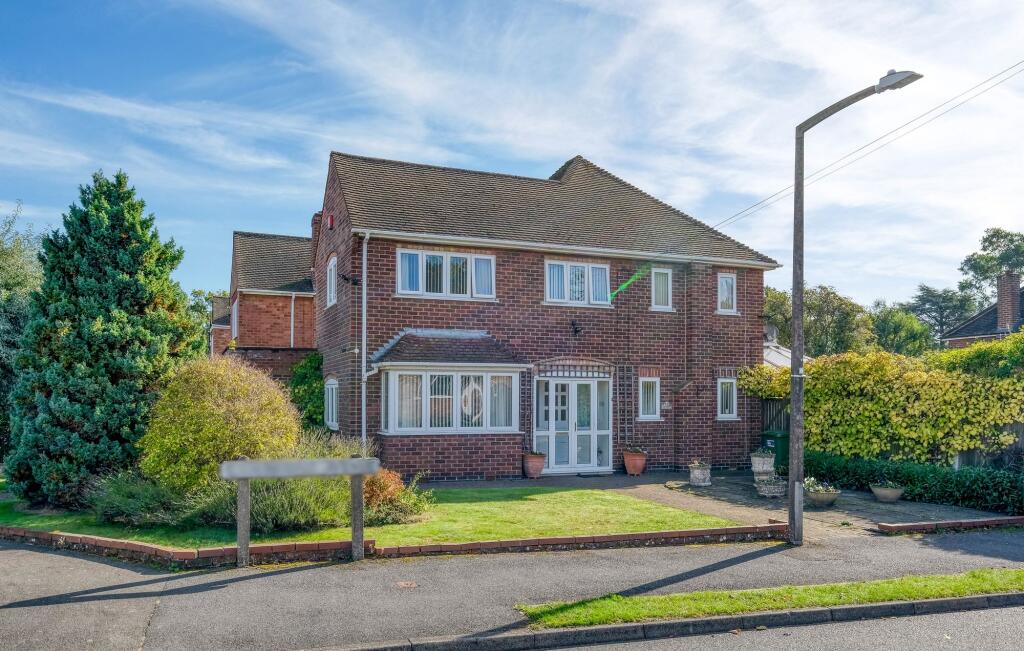 Main image of property: Heathcote Avenue, Solihull, B91