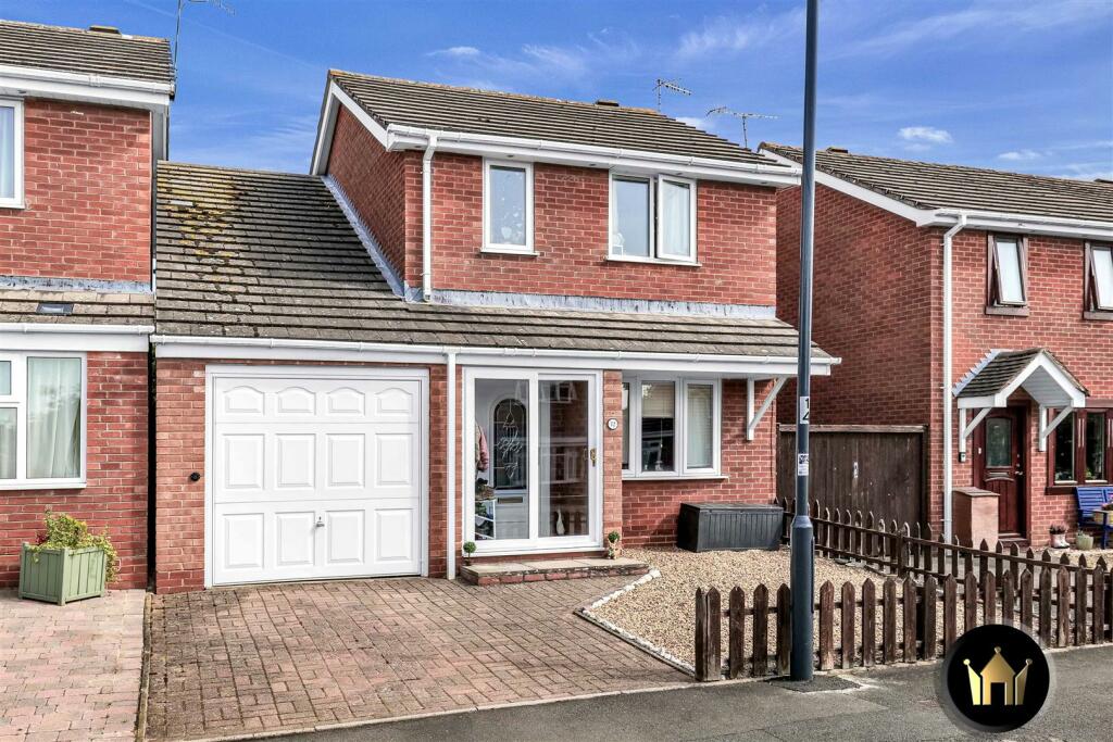 3 bedroom detached house for sale in Marleigh Road, BidfordOnAvon