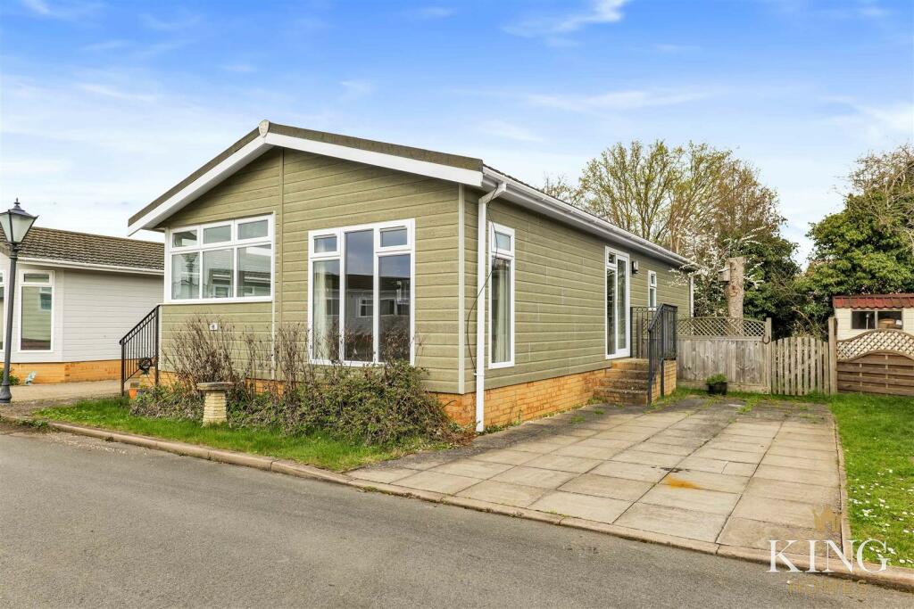 2 bedroom park home for sale in Welford Park, Barton Road, Welford On