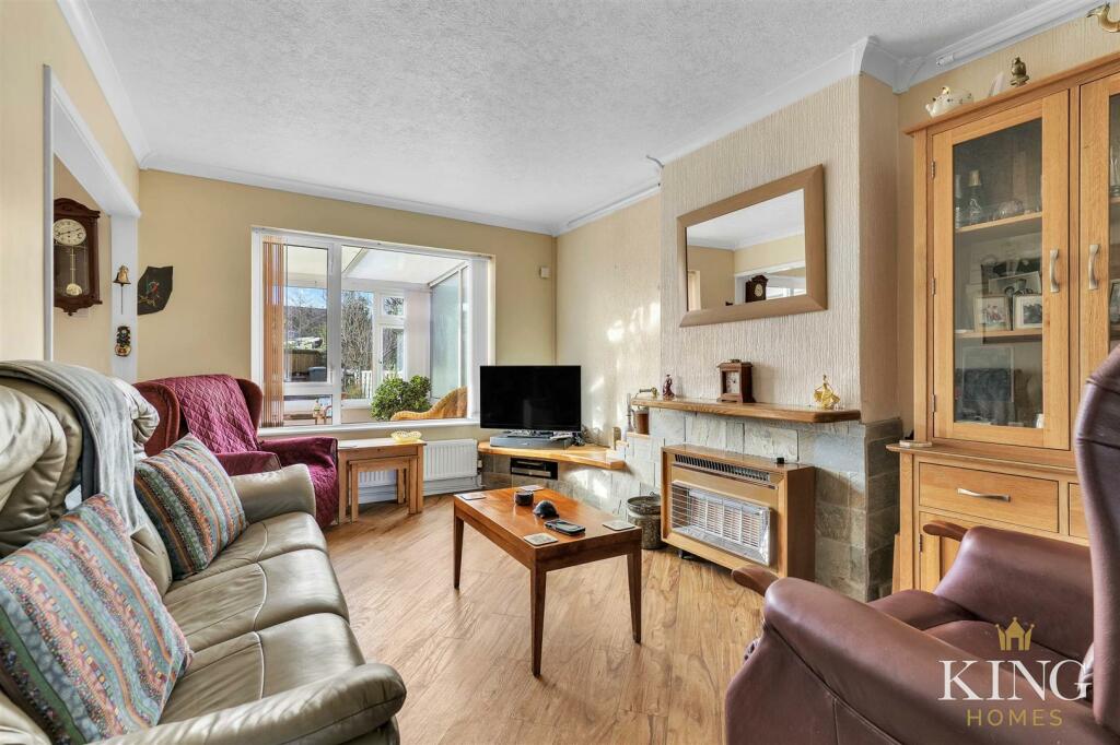 Additional property image - Meadow Road, Alcester