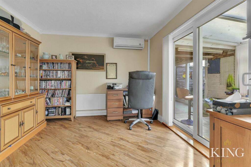 Additional property image - Meadow Road, Alcester
