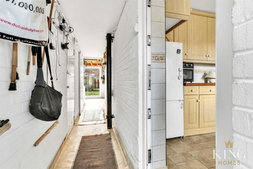 Additional property image - Meadow Road, Alcester