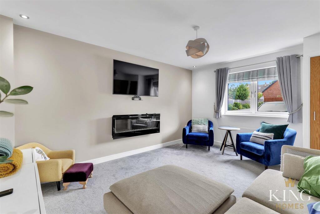 Additional property image - Queen Elizabeth Way, Bidford-On-Avon