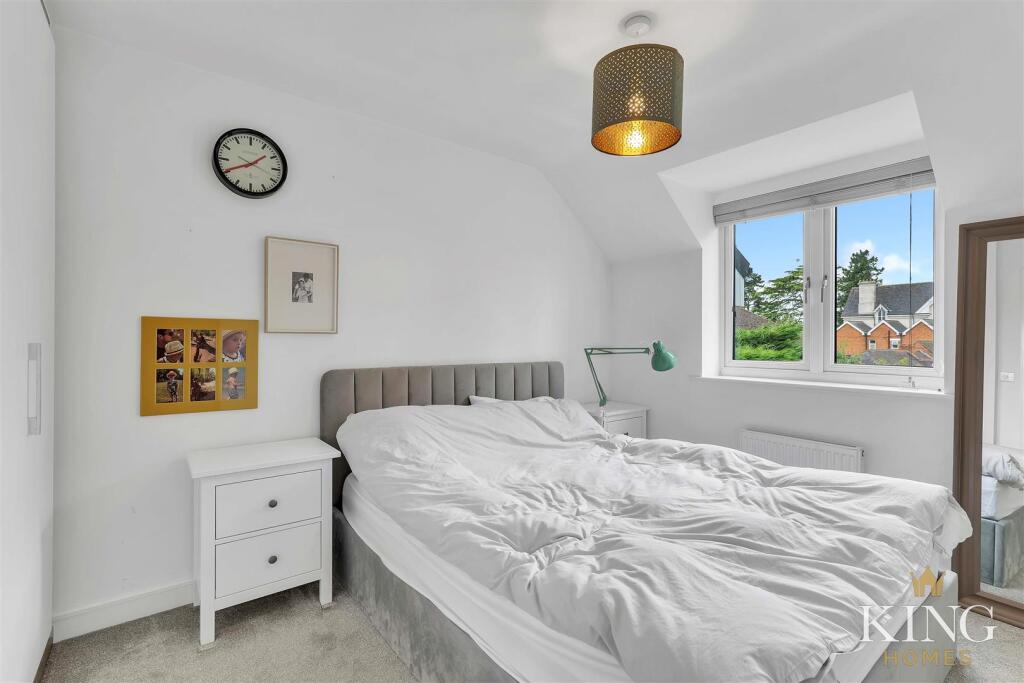 Additional property image - Queen Elizabeth Way, Bidford-On-Avon