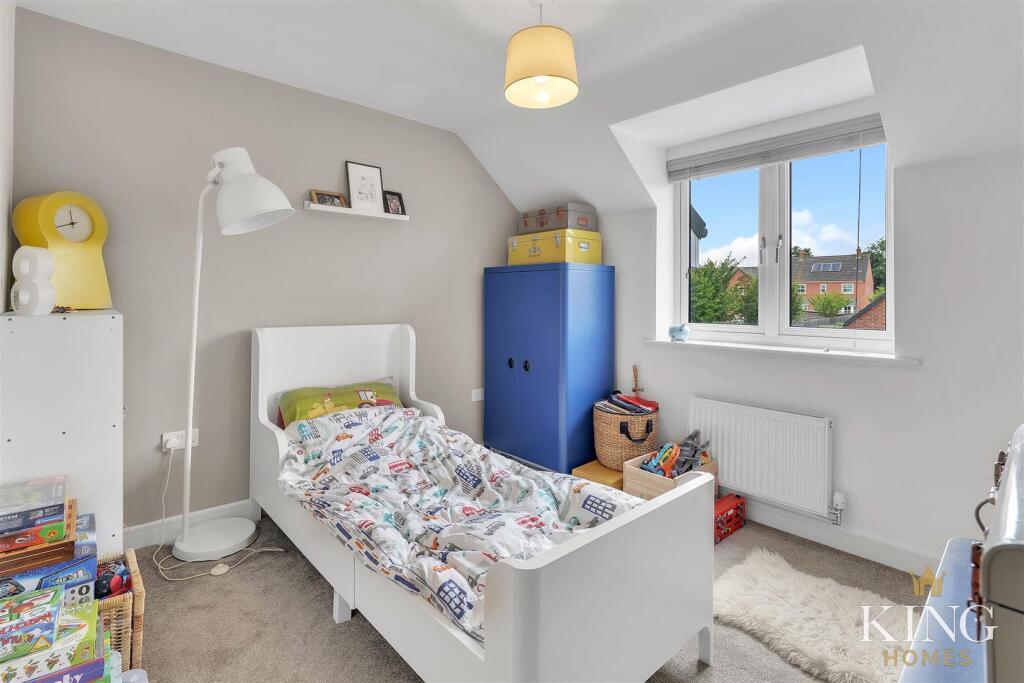 Additional property image - Queen Elizabeth Way, Bidford-On-Avon