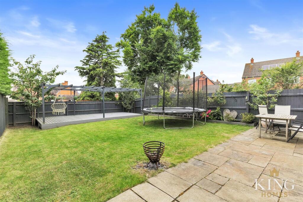 Additional property image - Queen Elizabeth Way, Bidford-On-Avon