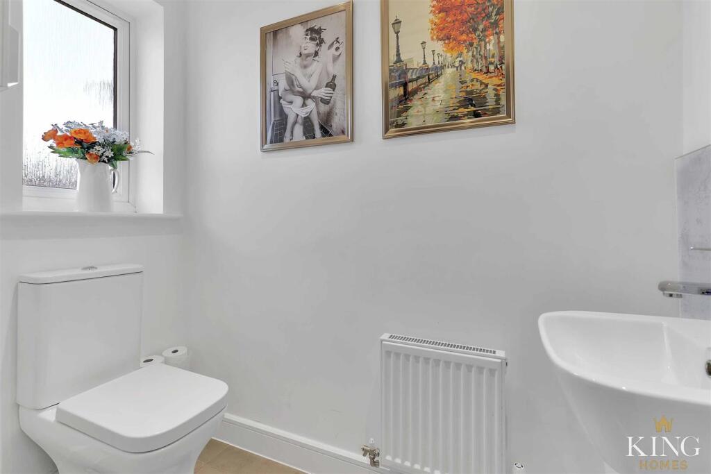 Additional property image - Queen Elizabeth Way, Bidford-On-Avon, Alcester