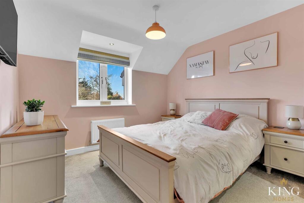 Additional property image - Queen Elizabeth Way, Bidford-On-Avon, Alcester