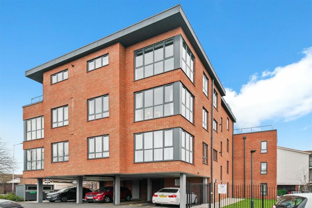 1 bedroom apartment for sale in Kipling House, Victoria Road, Ruislip