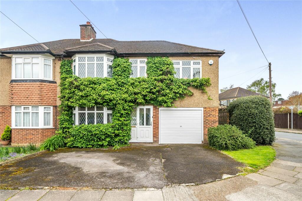 4 bedroom semidetached house for sale in Lawrence Drive, Ickenham