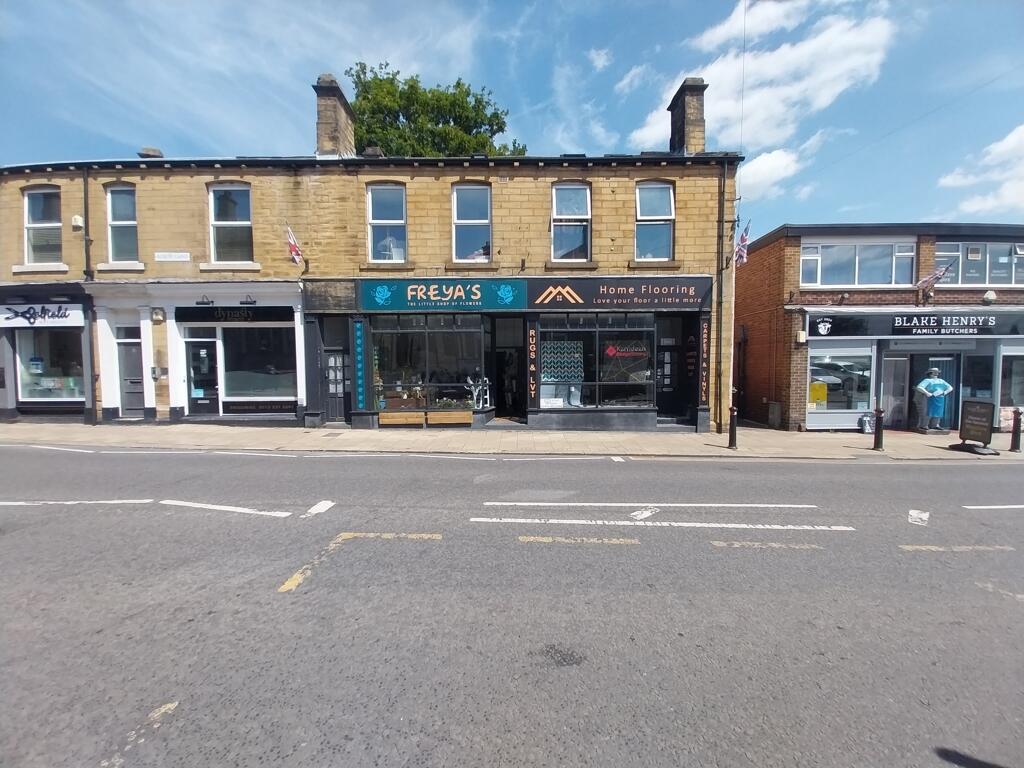 Main image of property: 4 Robin Lane, Pudsey, West Yorkshire, LS28 7BN