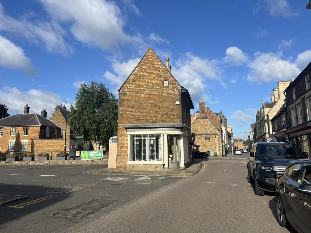 Main image of property: 2 High Street East, Uppingham, Oakham, Rutland, LE15 9PZ