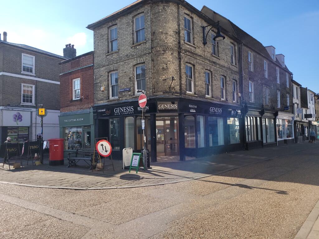 Main image of property: 2 Bridge Street, St. Ives, Cambridgeshire, PE27 5EG