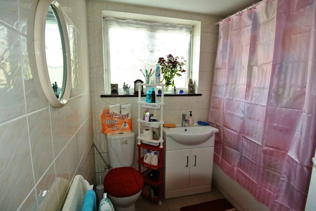 3 bedroom terraced house for sale in Verdant Lane, London, SE6