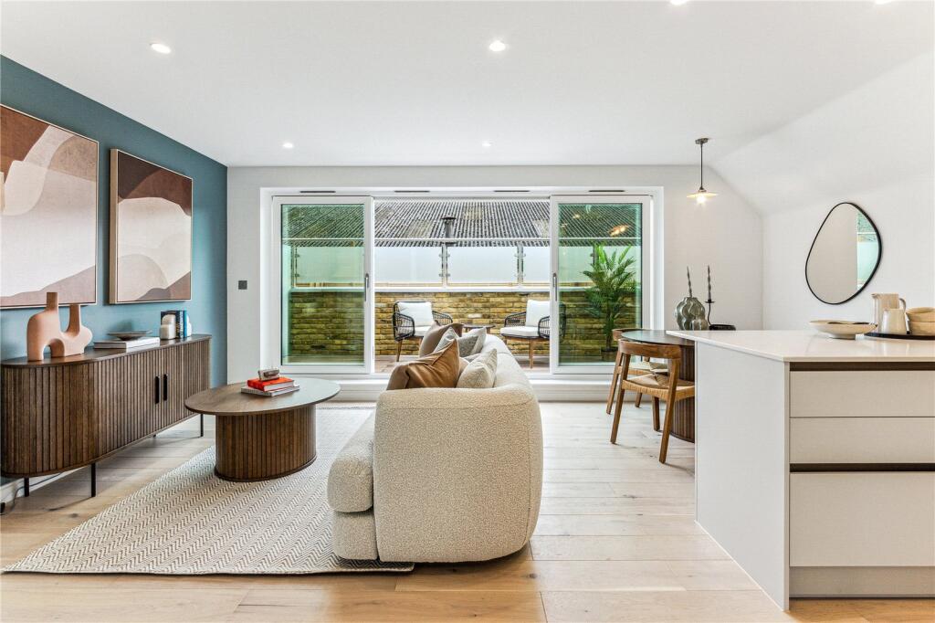 Main image of property: Chetwode Road, SW17