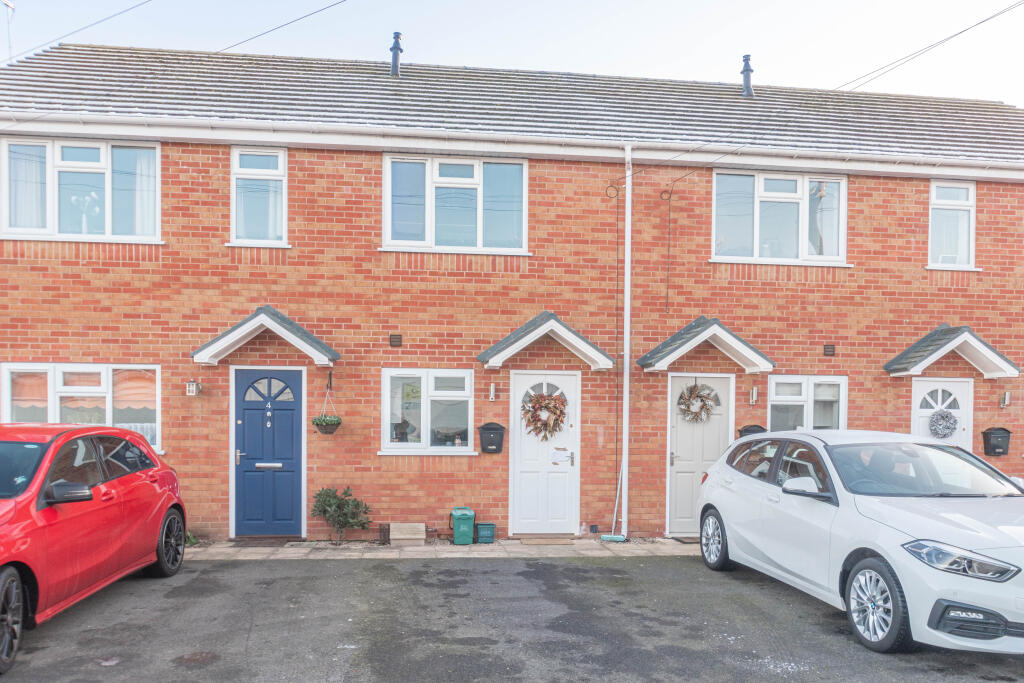 Main image of property: Summers Mews, Studley, Warwickshire, B80