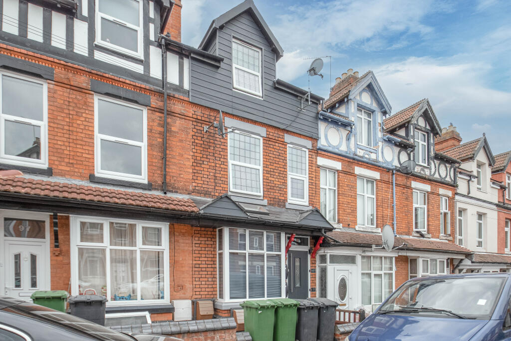 Main image of property: Lodge Road, Redditch, Worcestershire, B98