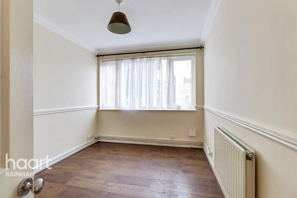 Main image of property: Upminster Road North, Rainham, RM13 9JL