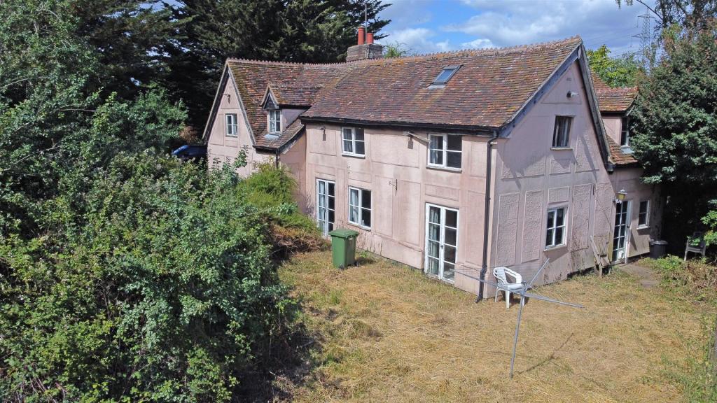 5 bedroom detached house for sale in Stoney Road, Grundisburgh