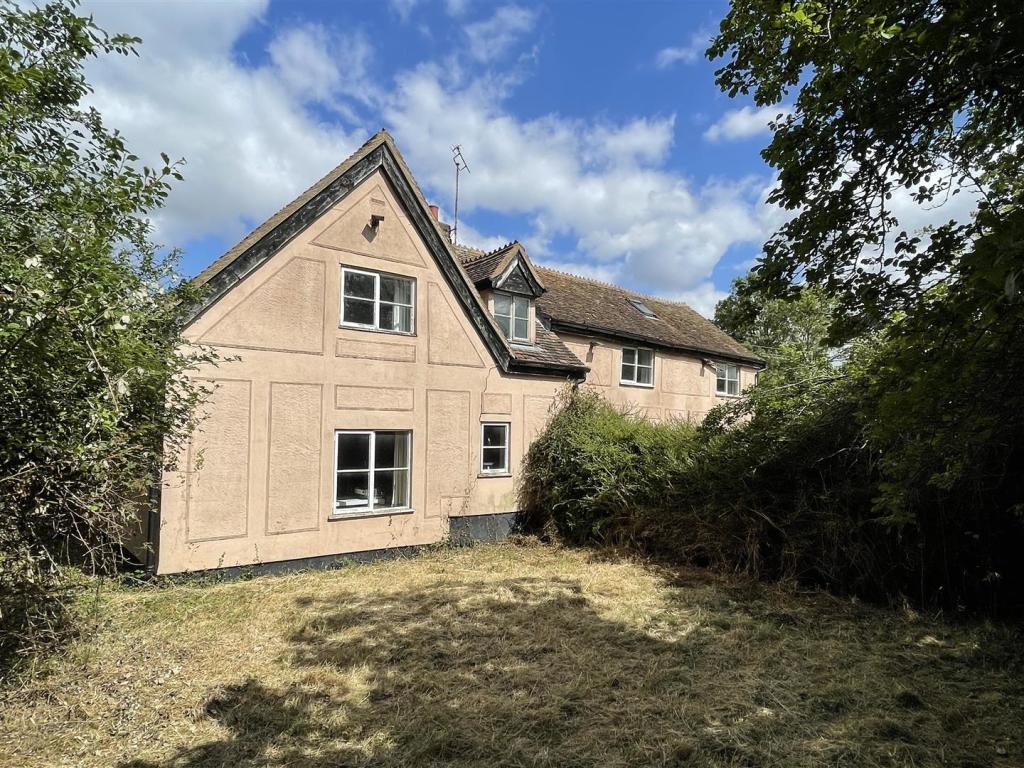 5 bedroom detached house for sale in Stoney Road, Grundisburgh