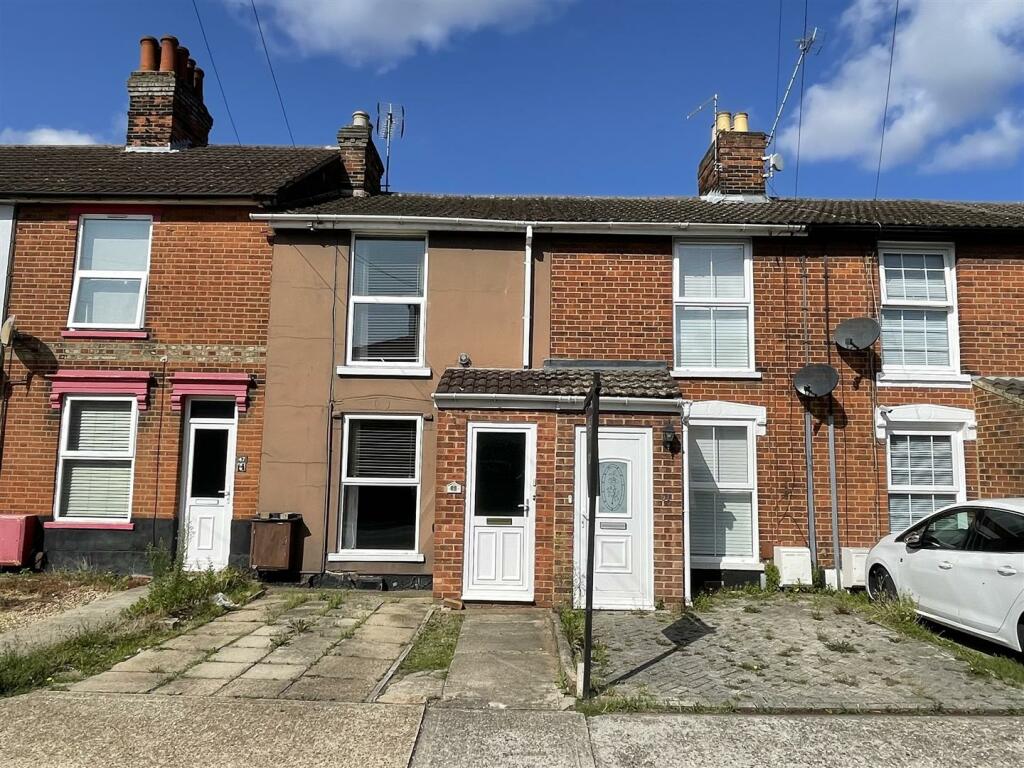 2 bedroom terraced house for sale in Alan Road, Ipswich, IP3