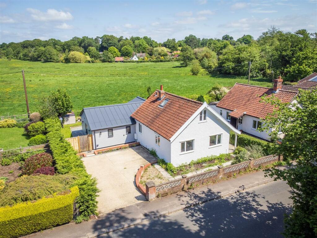 3 bedroom house for sale in The Avenue, Ufford, Woodbridge, IP13