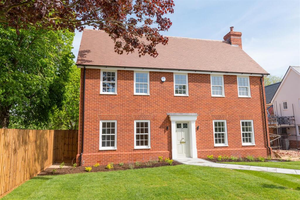 Main image of property: Moors Close, Great Bentley