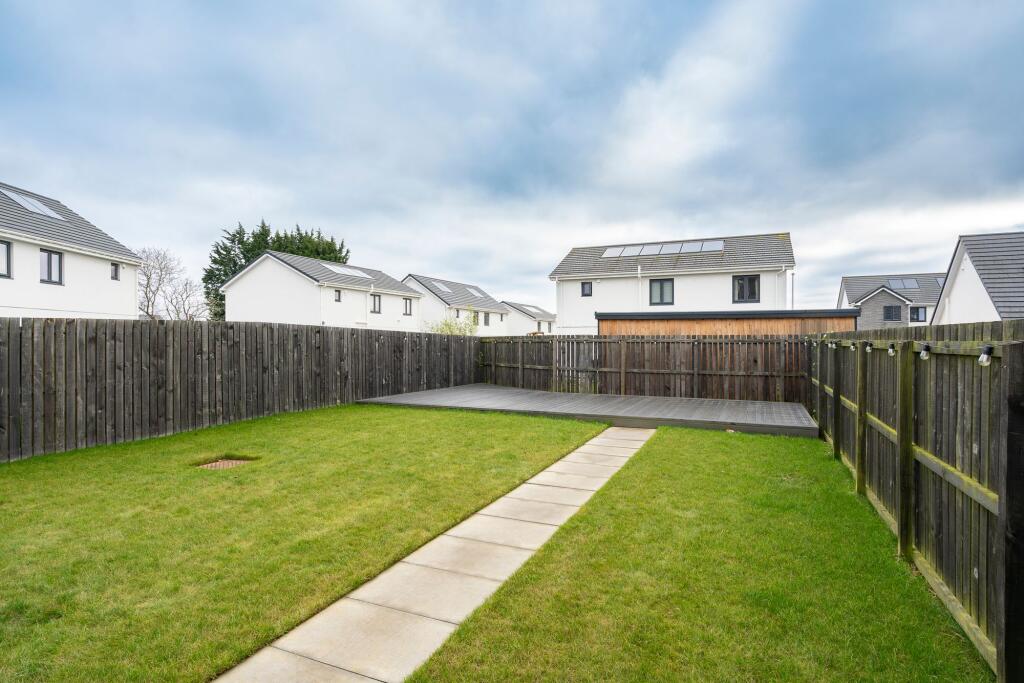 Additional property image - Greenfield Crescent, Dundee, DD4