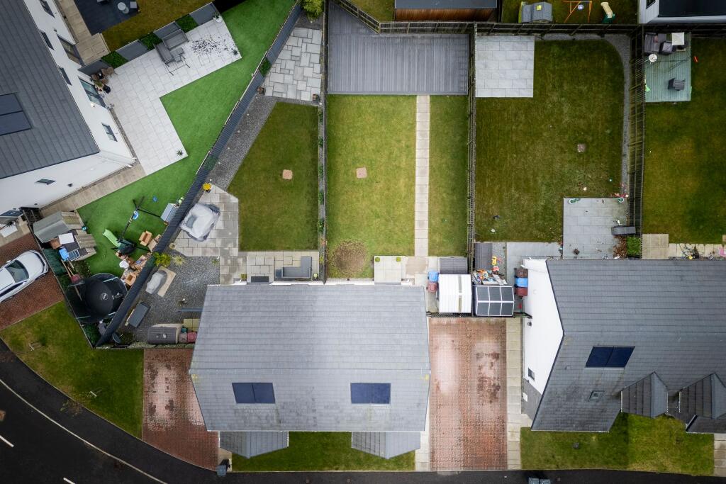 Additional property image - Greenfield Crescent, Dundee, DD4