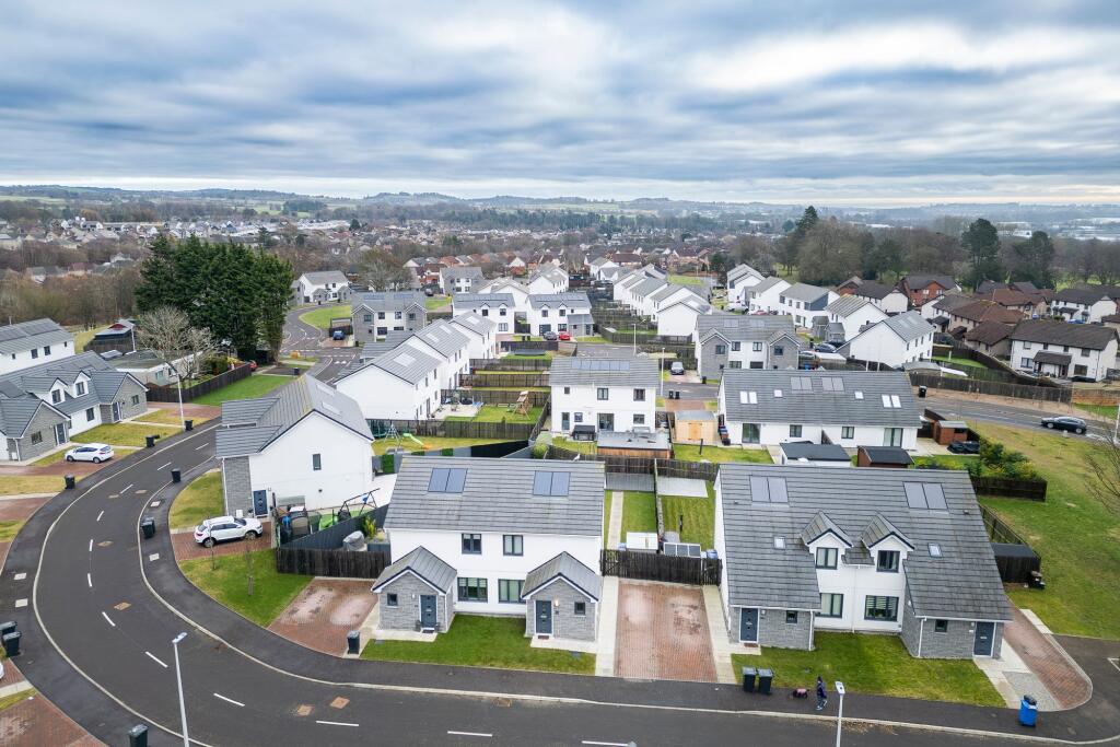Additional property image - Greenfield Crescent, Dundee, DD4