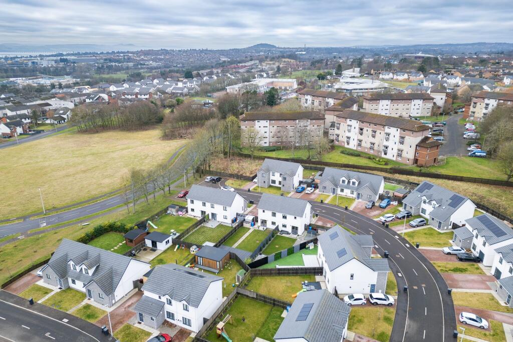 Additional property image - Greenfield Crescent, Dundee, DD4