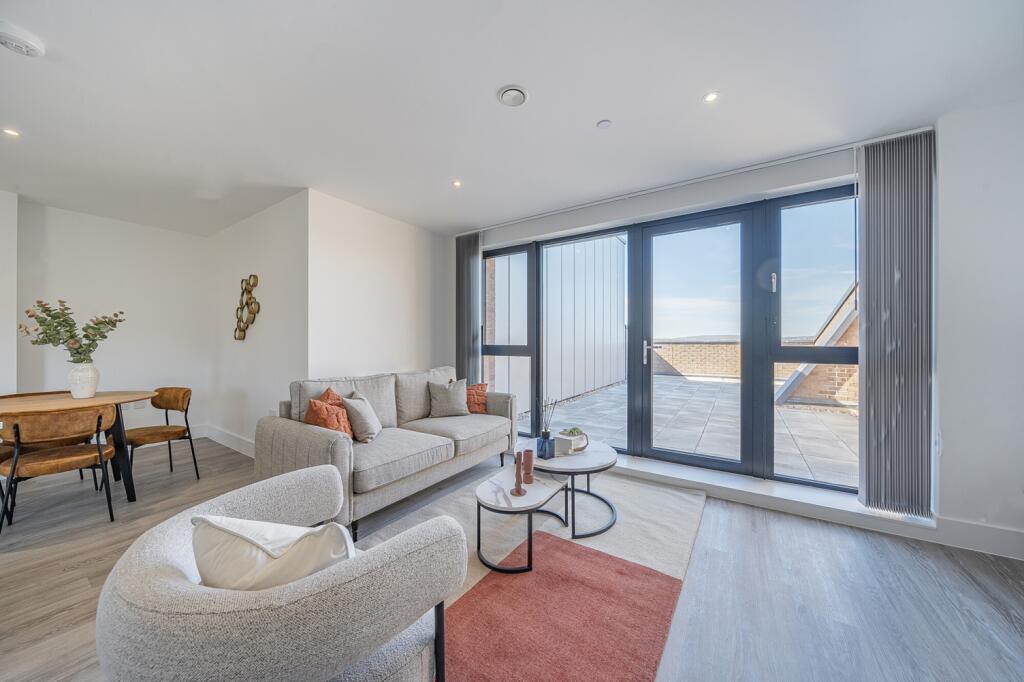 Main image of property: Medway Street Chatham ME4