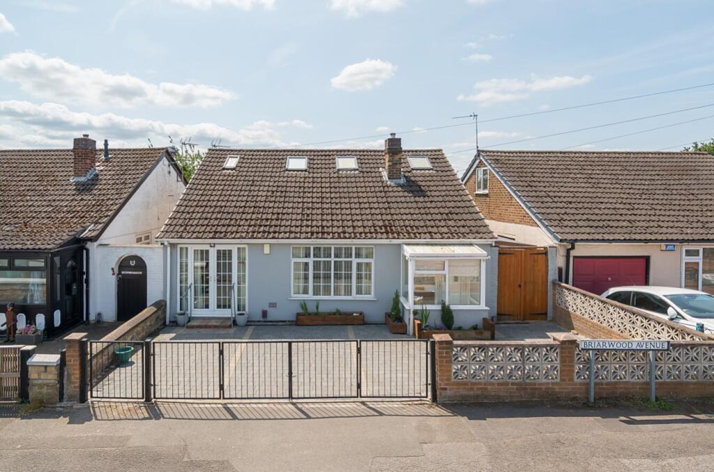 3 bedroom detached bungalow