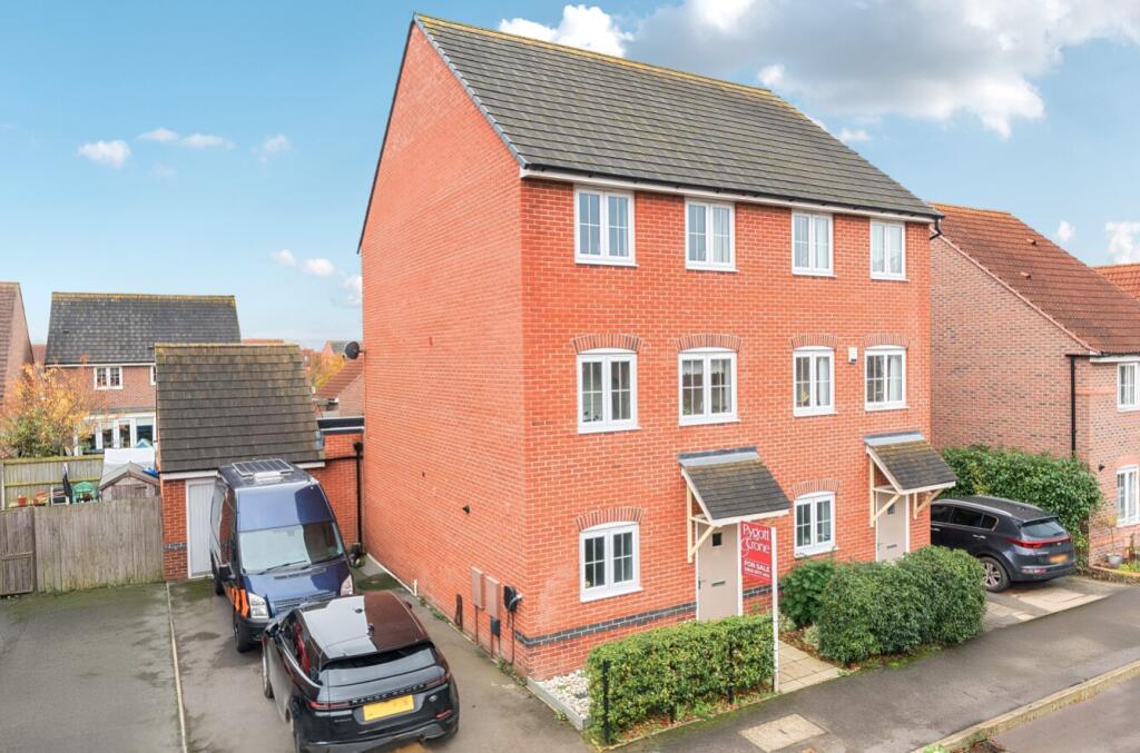 Main image of property: Maygreen Avenue, Cotgrave, Nottingham, Nottinghamshire, NG12