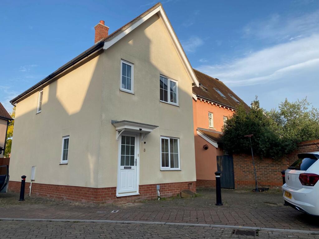 3 bedroom semidetached house for rent in Merediths Close, Wivenhoe, CO7